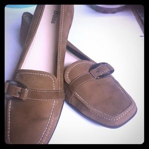 Women’s Bass Loafers